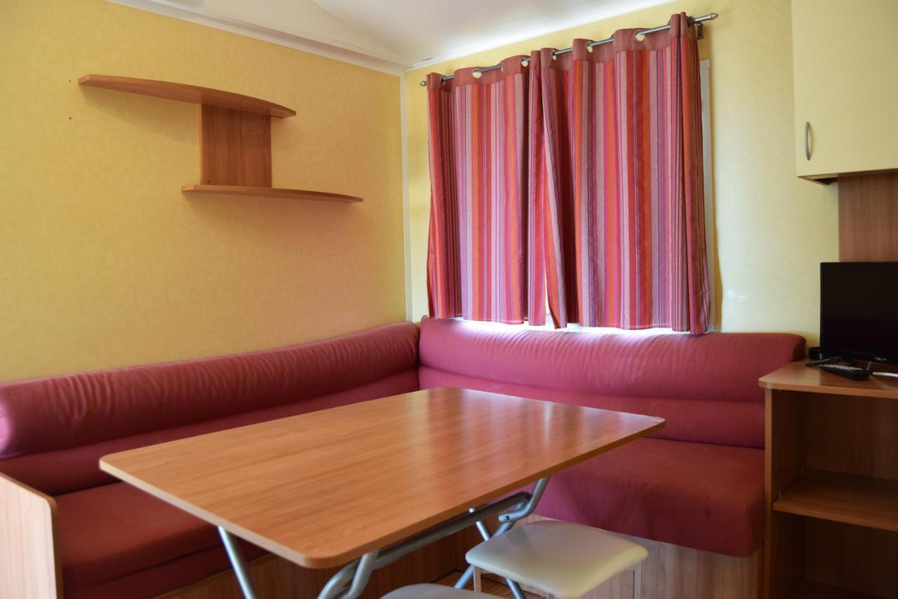 El Carlitos Hotel Arenys de Mar ภายนอก รูปภาพ