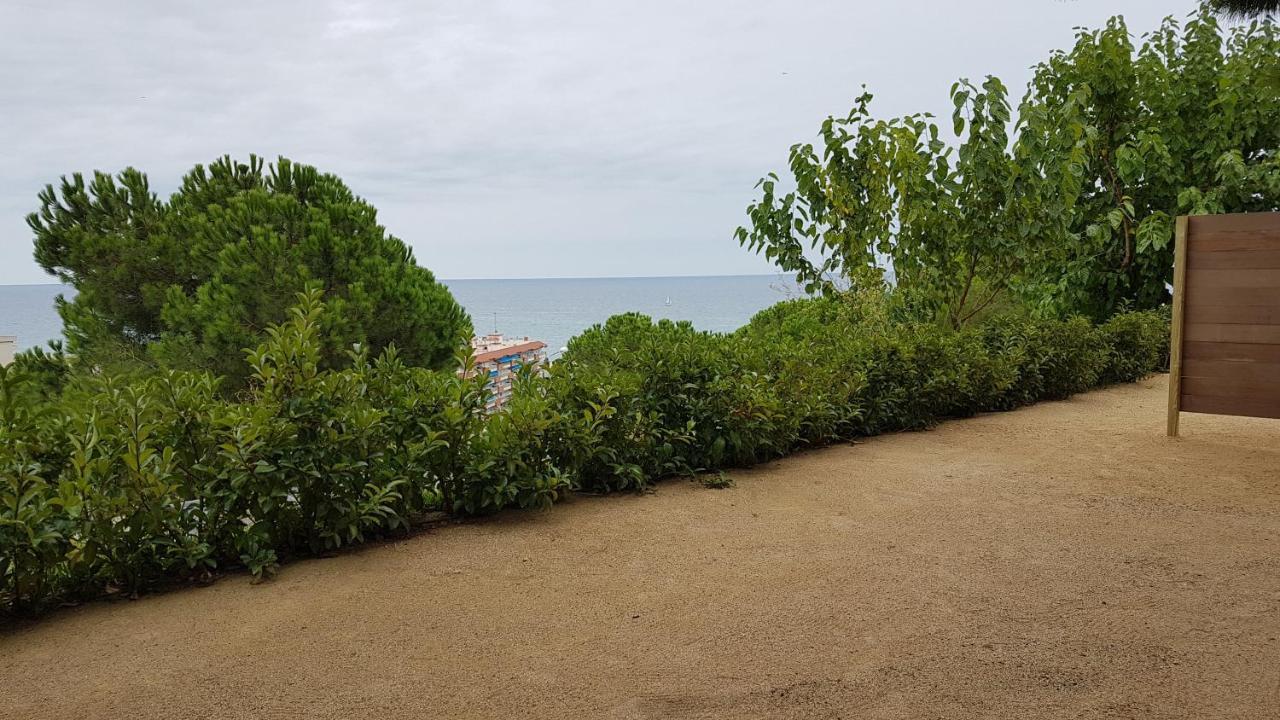 El Carlitos Hotel Arenys de Mar ภายนอก รูปภาพ