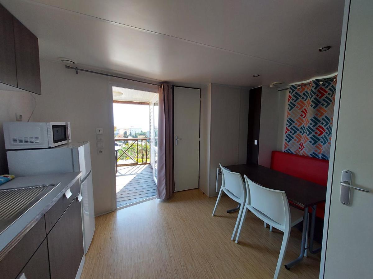 El Carlitos Hotel Arenys de Mar ภายนอก รูปภาพ