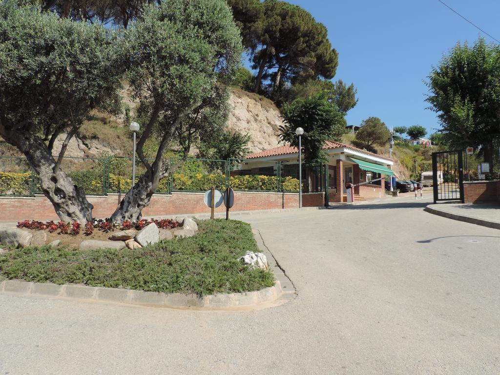 El Carlitos Hotel Arenys de Mar ภายนอก รูปภาพ