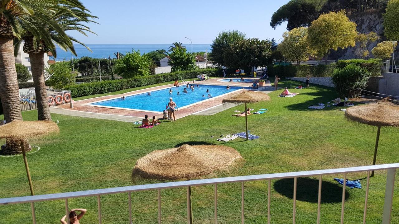 El Carlitos Hotel Arenys de Mar ภายนอก รูปภาพ